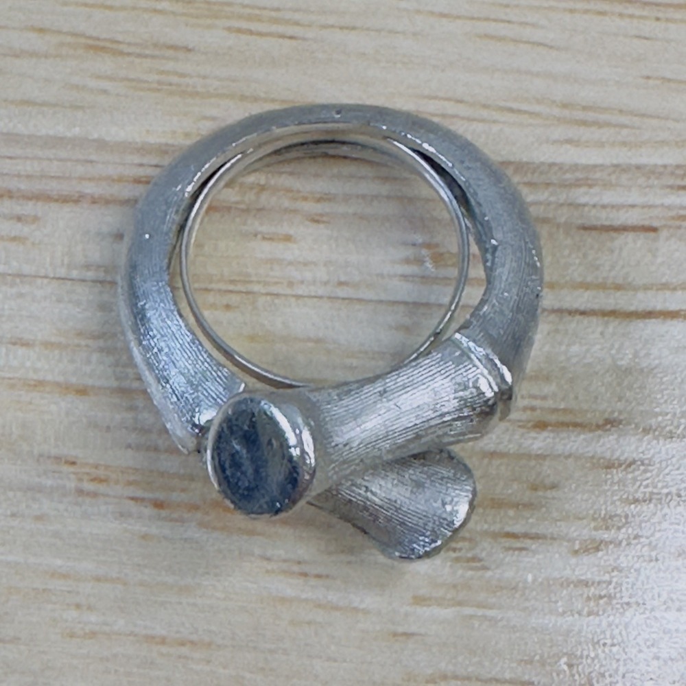 Trifari Silver Tone Bypass Ring Textured Bamboo Style Size 7.5 Vintage - Picture 5 of 14